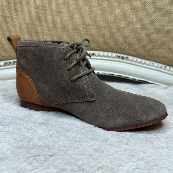 Sebago | Women's Hutton Chukka Boot - Picture 2 of 16